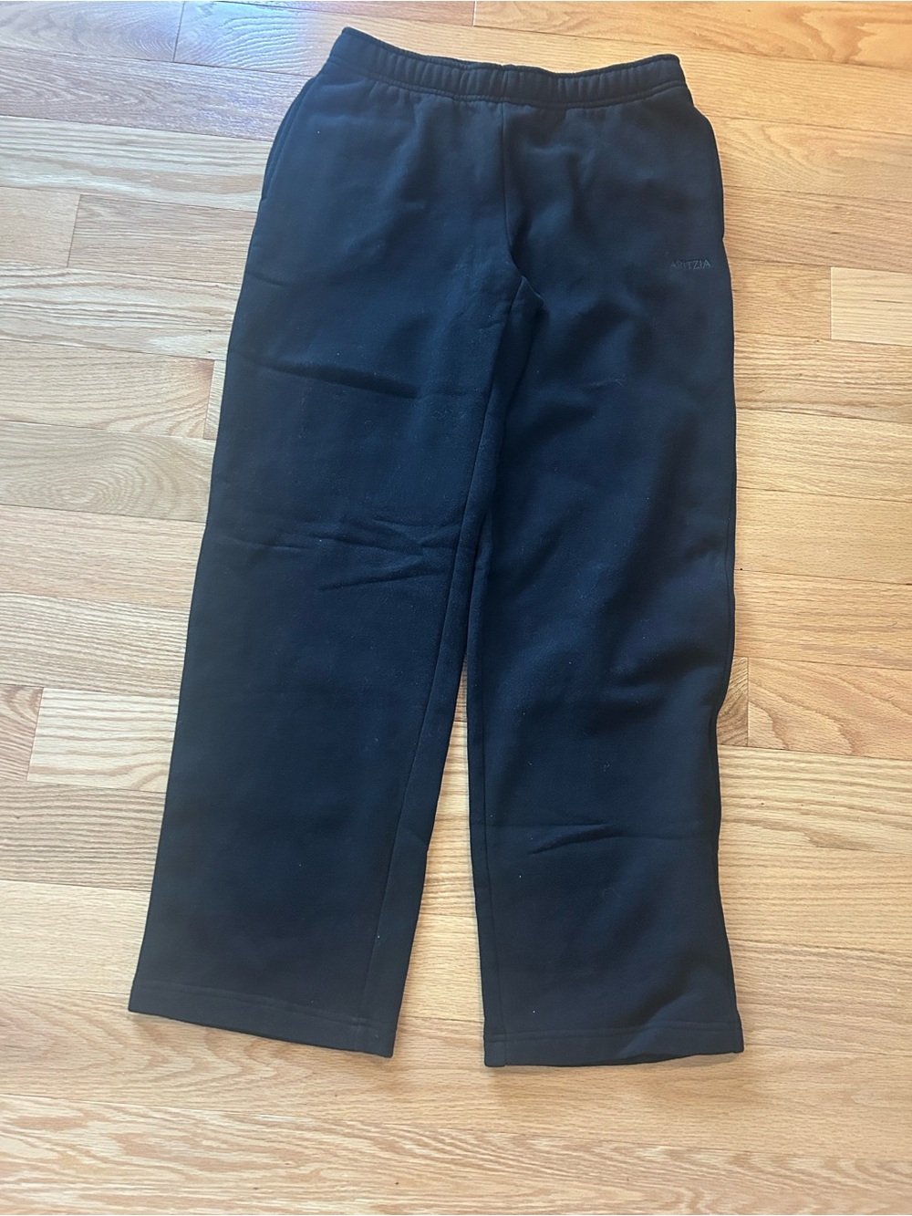 Aritzia Sweatfleece Megafit Black Sweatpants